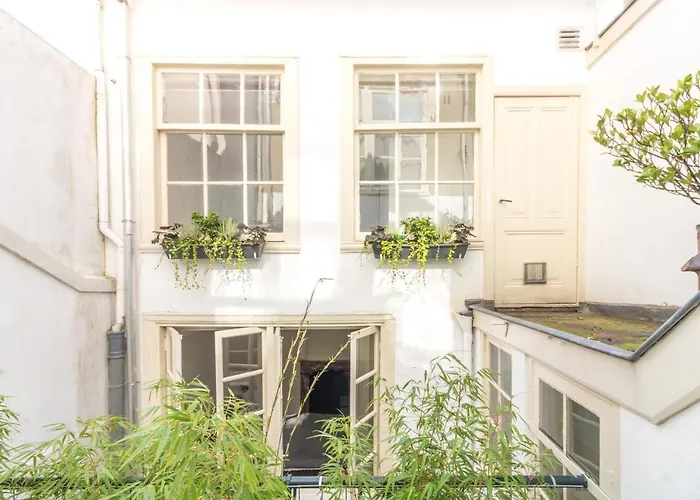 Гостевой дом Patrick's Place *